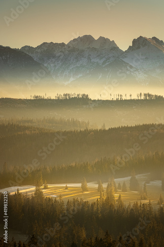 Widok na Tatry z polskiego Spisza
