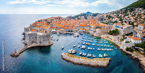Fototapeta Naklejka Na Ścianę i Meble -  The aerial view of Dubrovnik, a city in southern Croatia fronting the Adriatic Sea