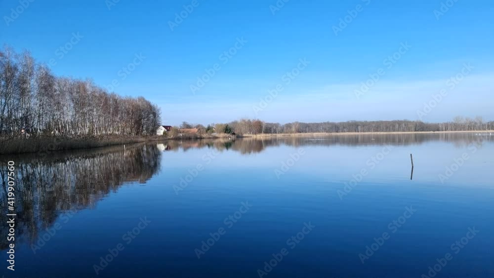 Widok na stawy milickie. Dolina Baryczy, Polska. Widok na stawy milickie. Dolina Baryczy, Polska.