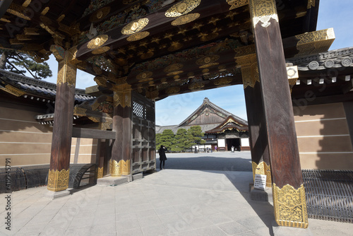 二条城 唐門から二の丸御殿を望む 京都市