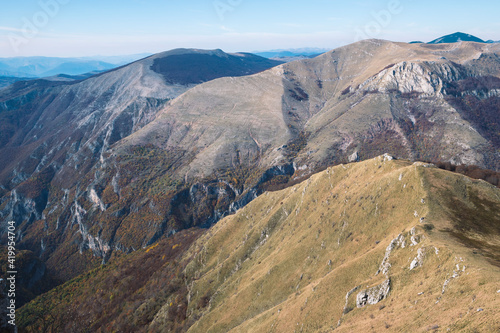 Wallpaper Mural landscape in the mountains Torontodigital.ca