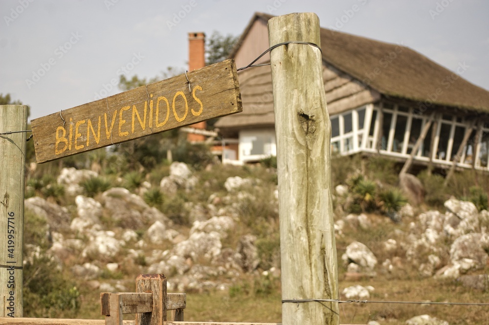 Entrada a Ventorrillo de la Buena Vista, emblemática construcción de Villa Serrana, Uruguay Entrada a Ventorrillo de la Buena Vista, emblemática construcción de Villa Serrana, Uruguay