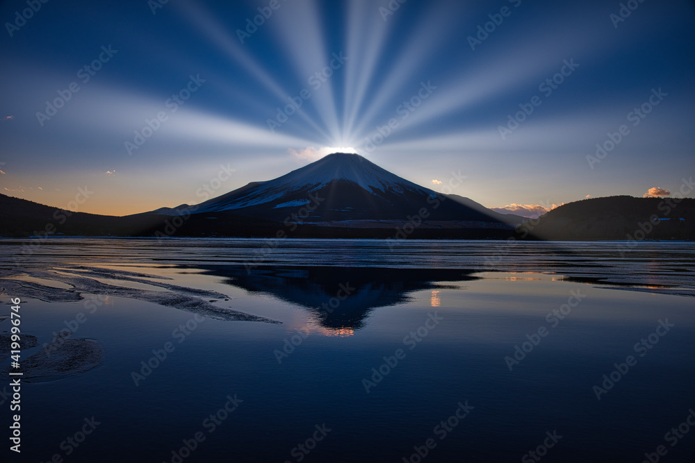 富士山と太陽光線合成
