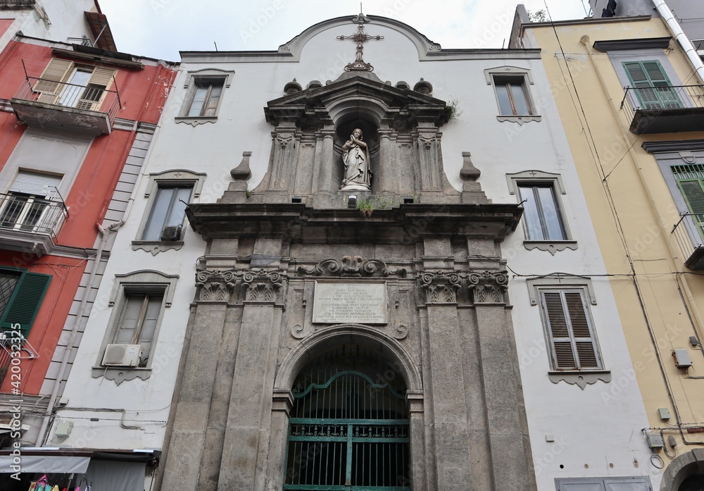 Napoli - Chiesa di Santa Maria dei Vergini