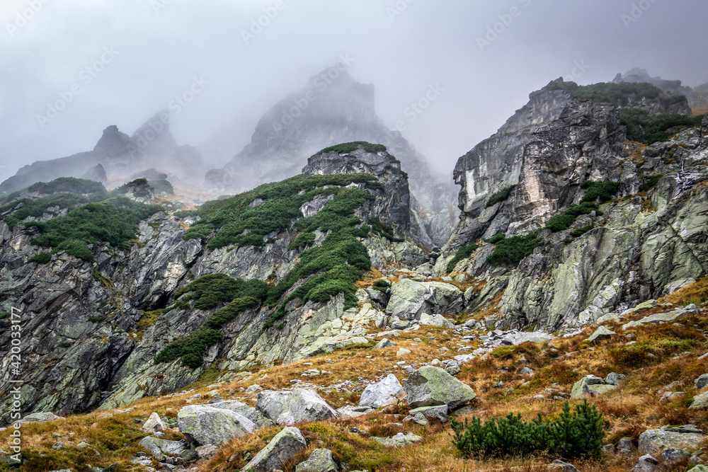 Tatry, w drodze z Morskiego Oka na Szpiglasową Przełęcz.
