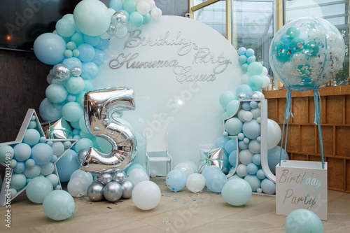 Принти на полотні Arch of blue balloons for boy happy birthday party