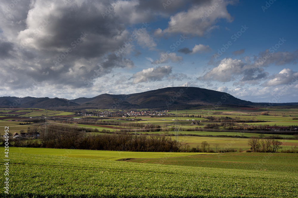 Fototapeta premium Blick auf Donnersberg und Steinbach