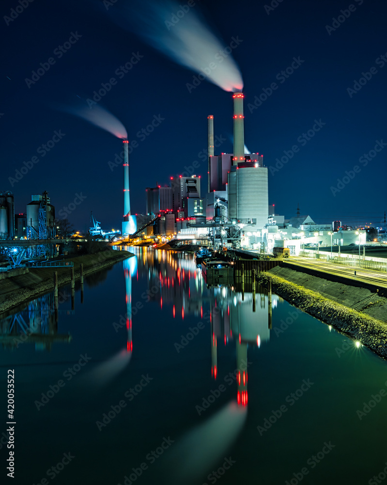 Großkraftwerk Mannheim Nachtaufnahme
