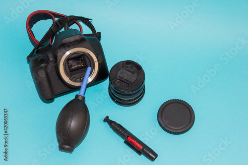 Digital camera cleaning accessories