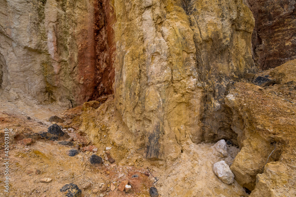 Obraz premium ochre quarry with different colors, in Provence