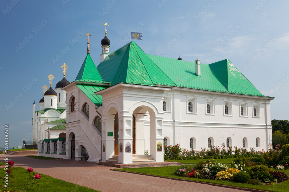 Φωτογραφία The fraternal corps of the male Spaso-Preobrazhensky monastery in the city of Murom, founded in 1096