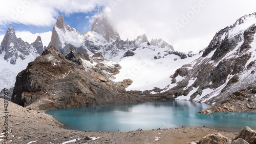 Fototapeta Naklejka Na Ścianę i Meble -  Laguna de los Tres - Cerro Fitz Roy - EL Chaltén - Patagonia