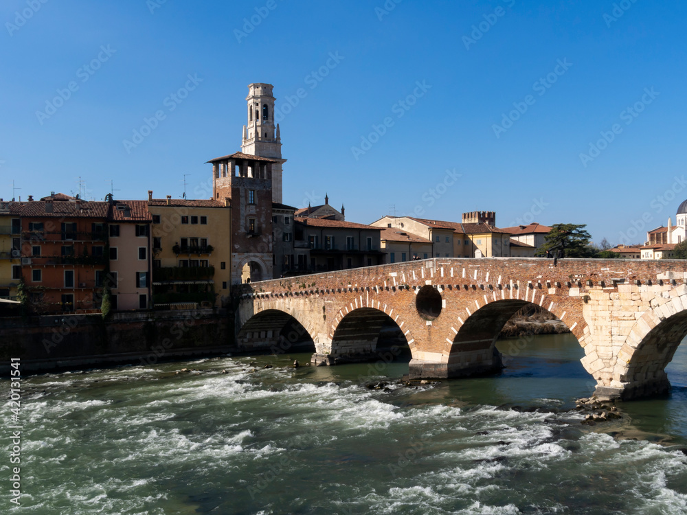 The Ponte di Pietra (Stone Bridge), is the oldest bridge in Verona, is a Roman arch bridge that crosses the Adige River.
Under the bridge, the water bumps on the rocks.