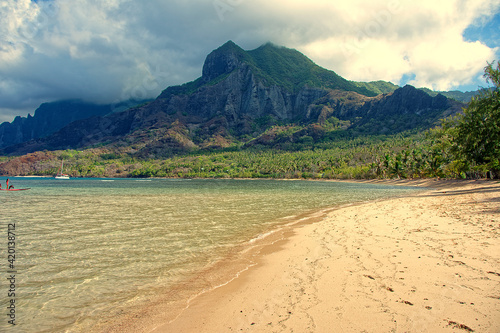 plage d'anaho - nuku hiva - polynesie francaise photo