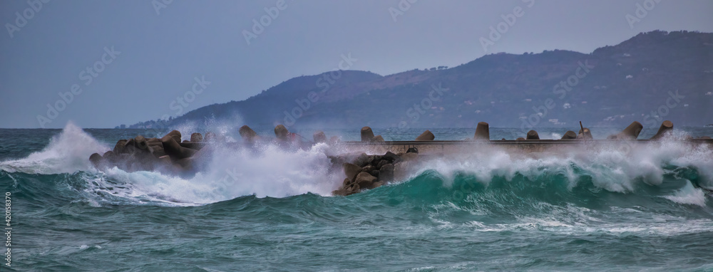 Fototapeta premium Onde alte