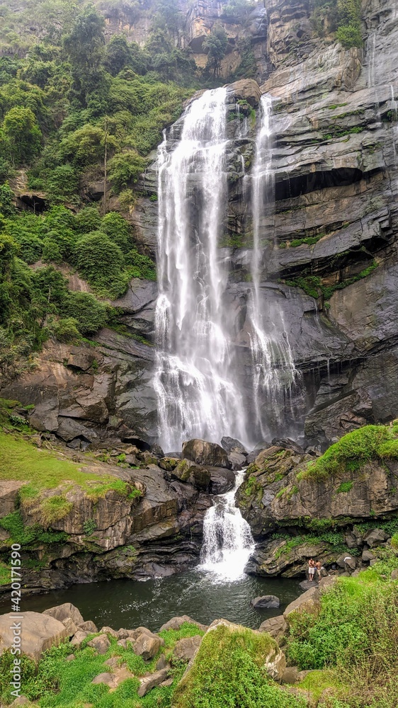 Fototapeta premium Bomburu Ella water fall