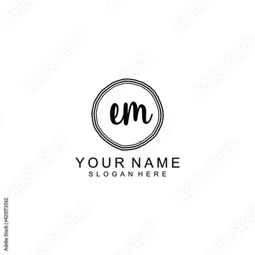 Fototapeta Naklejka Na Ścianę i Meble -  EM beautiful Initial handwriting logo template