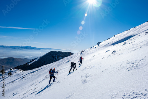 Risky hikes in slopes and steep areas in winter mountaineering