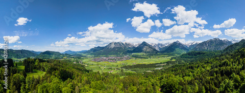 Ausblick auf das Oberstdorfer Becken im südlichen Allgäu