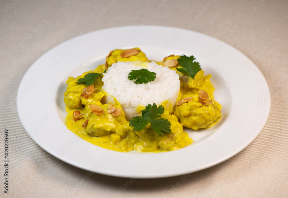 SALTED POULTRY SUGAR CURRY RECIPE, BASMATI RICE WITH CARDAMON, Hight quality SALTED POULTRY SUGAR CURRY RECIPE, BASMATI RICE WITH CARDAMON, Hight quality