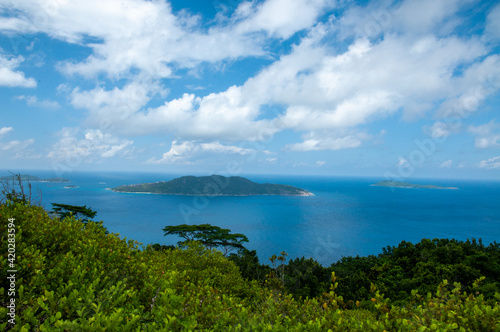 Tropical island landscape © MF1688