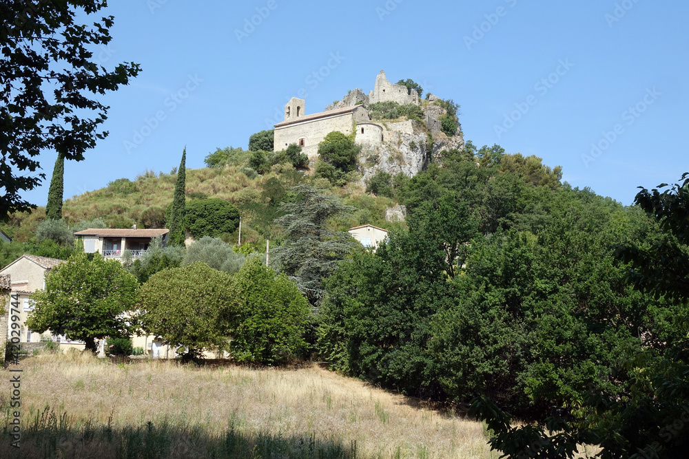 Burghügel in Entrechaux, Provence
