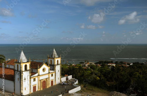 Vista geral do alto da se com Igreja da Se em destaque.