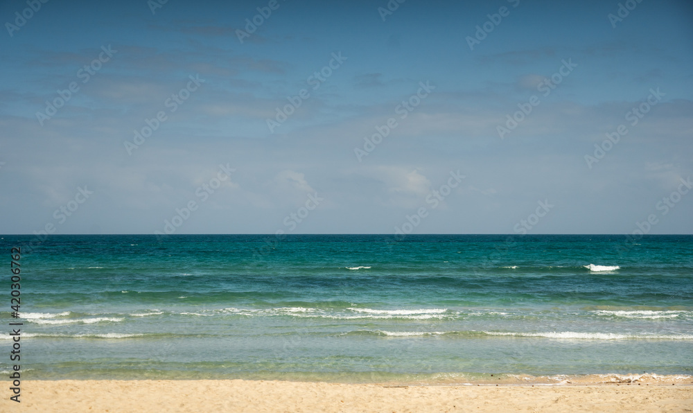 Fototapeta premium beach and sea in Mallorca, España 