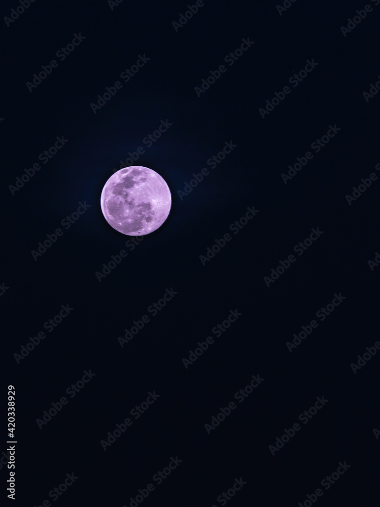 Luna llena púrpura, fotos de la luna, lunas mágicas. Luna llena púrpura, fotos de la luna, lunas mágicas.