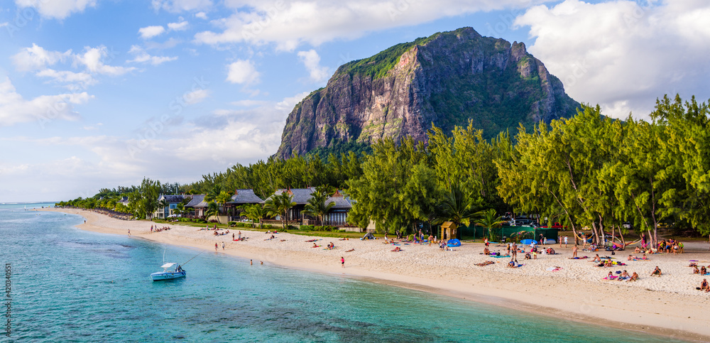 Naklejka premium Beach of Le Morne with Mount Brabant in the background.