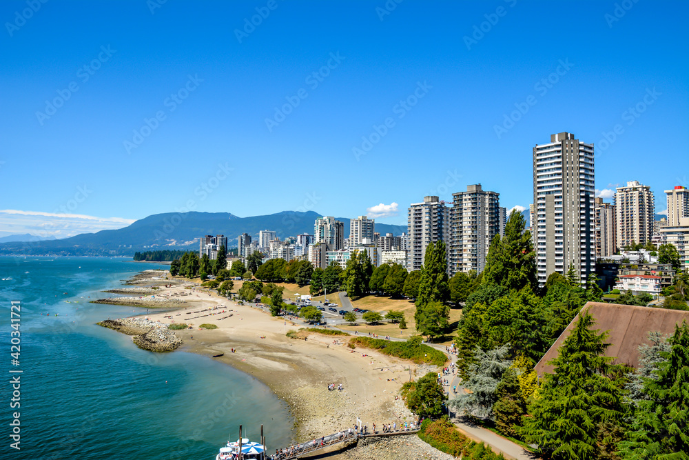 Naklejka premium view of the city from the beach Vancouver Canada