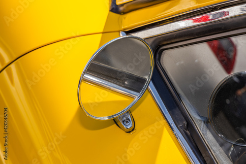 バックミラー old outer rear view mirror