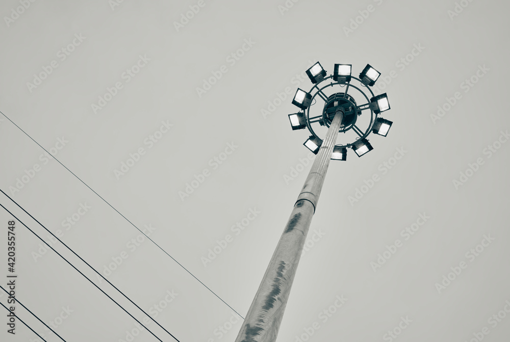 Obraz premium Right Frame Street Light Pole or Street Light Post on Sky Background in Vintage Tone