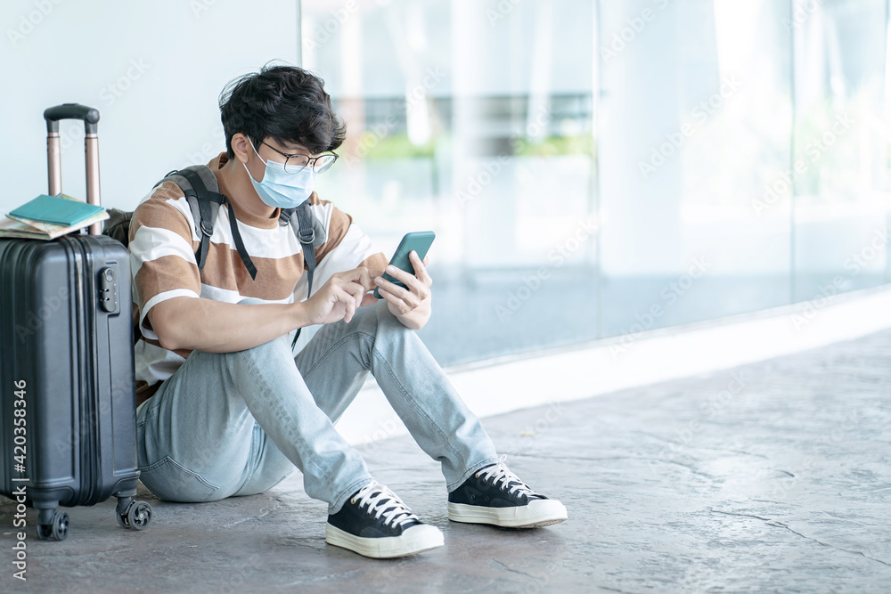 Man travel tourist wearing protective mask trip during corona virus covid-19 pandemic.. Man travel tourist wearing protective mask trip during corona virus covid-19 pandemic..