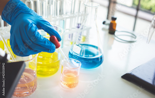 Laboratory research, Scientist working at the laboratory.