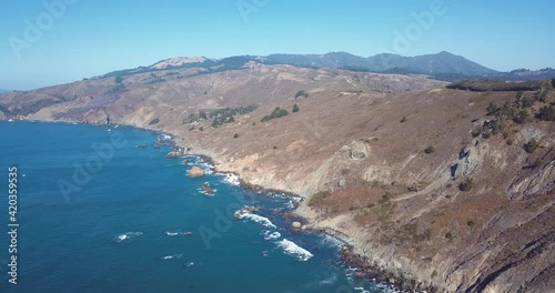 Wallpaper Mural Beautiful 4K Drone Video of The California Coast Line With Waves Crashing and Pacific Ocean. Pacific Coast Highway. Numerous angles. 4k HD resolution. San Francisco, Mendocino, Point Arena, Fort Bragg Torontodigital.ca