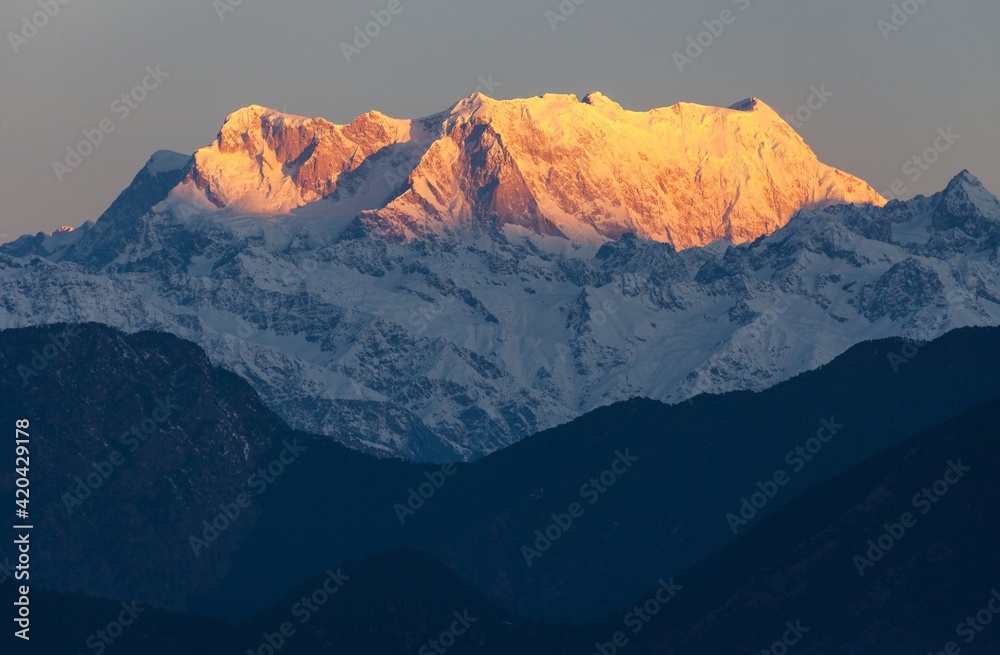 Mount Chaukhamba morning view India himalaya mountain