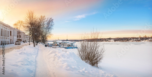 The Volga River embankment in Plyos in the snow