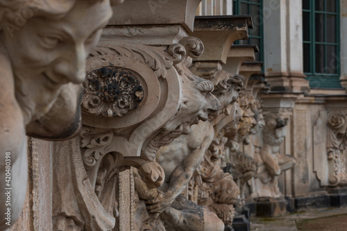 Statue im Dresdener Zwinger Sachsen Dresden 