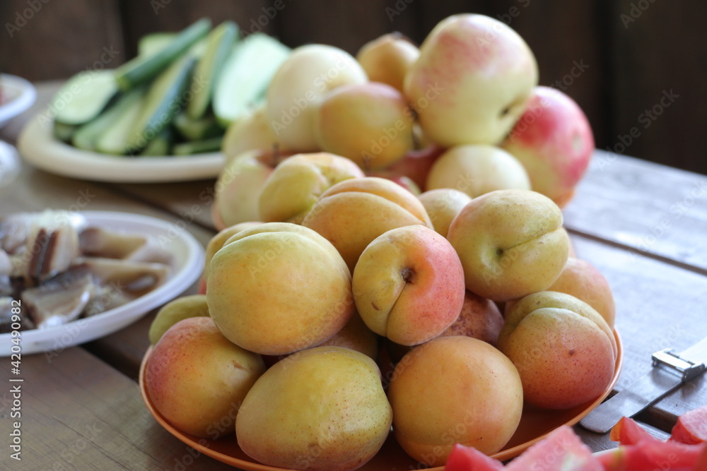 peaches in a bowl peaches in a bowl