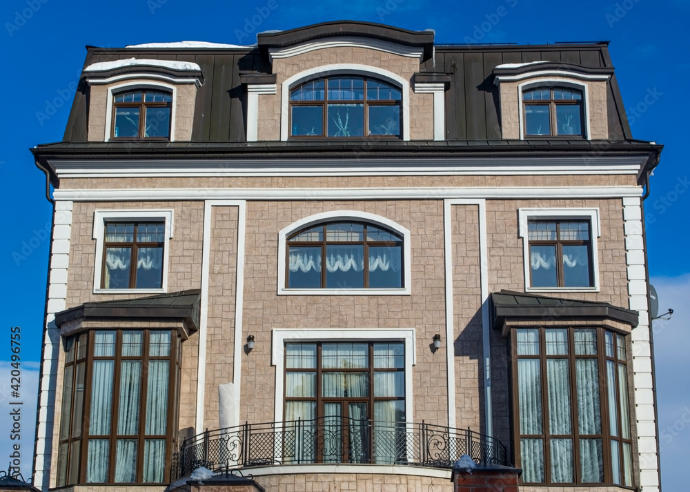 Beautiful panel house with large windows and a nice balcony.