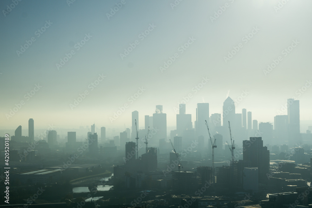 Fototapeta premium hazy canary wharf