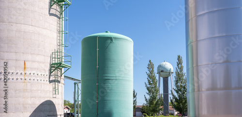 prairie silo photo