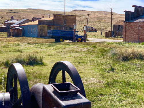 Bodie, Ghost town, Sierra Nevada in California, The Town established 1861 and grew to an estimated 10'000 people, The people left the town 1933