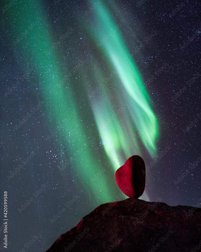 uttakleiv beach, heart and aurora borealis