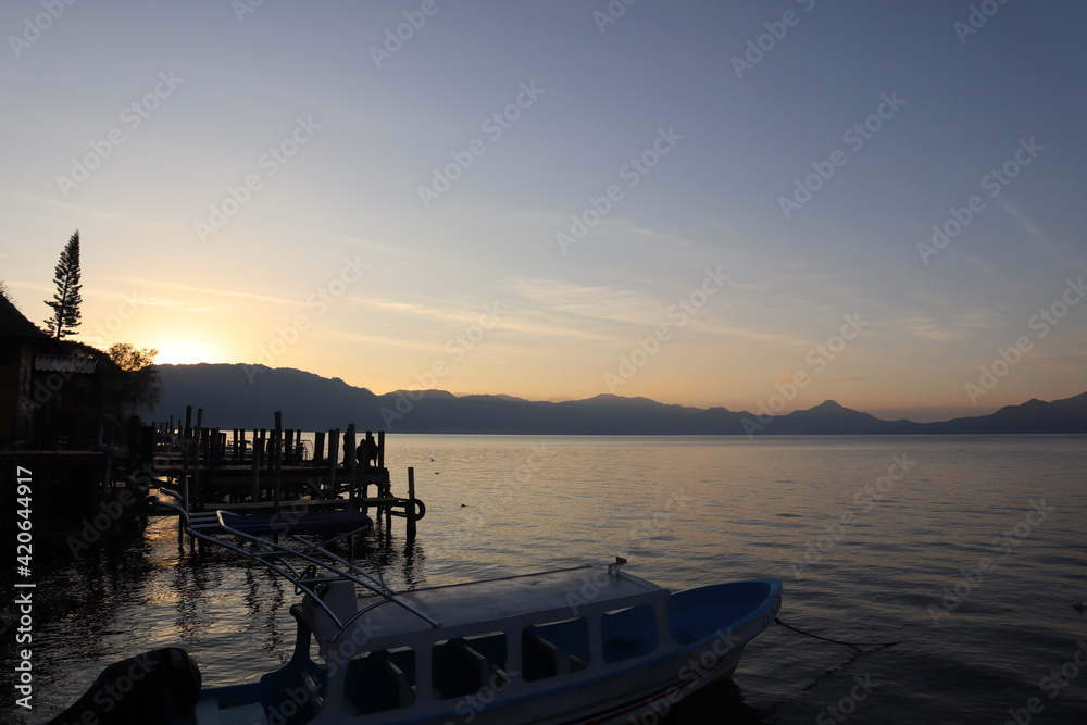 Fototapeta premium sunrise on the lake