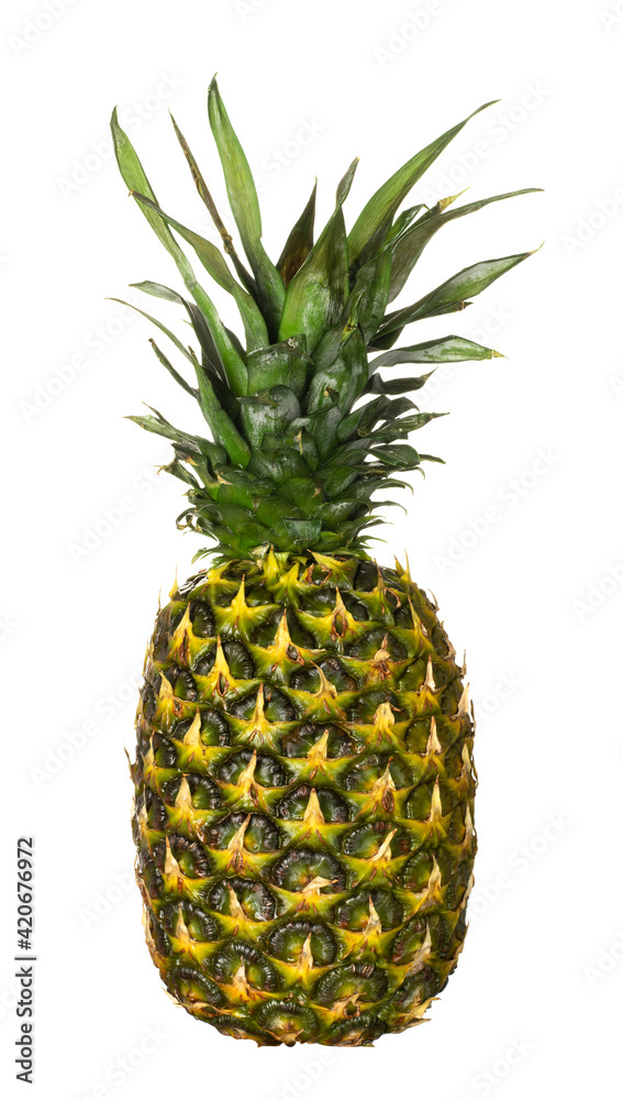 Fototapeta premium ripe pineapple isolated on white background. close up
