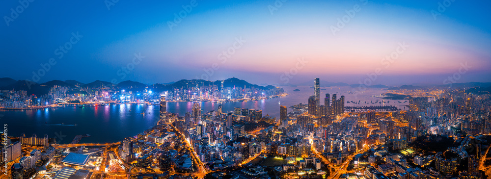 Fototapeta premium Hong Kong sunrise panoramic view from Kowloon