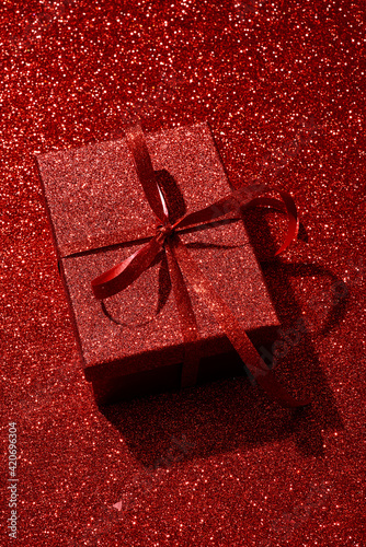 red gift photo