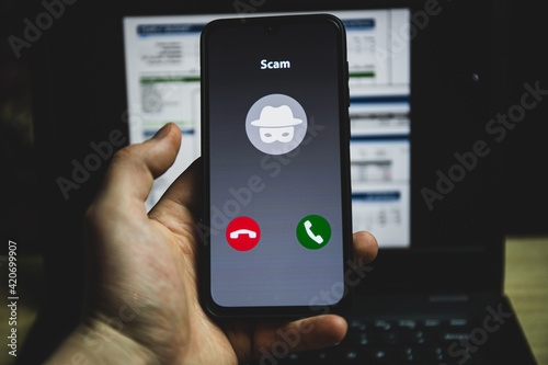 Incoming call from Scammer. Online scam on phone